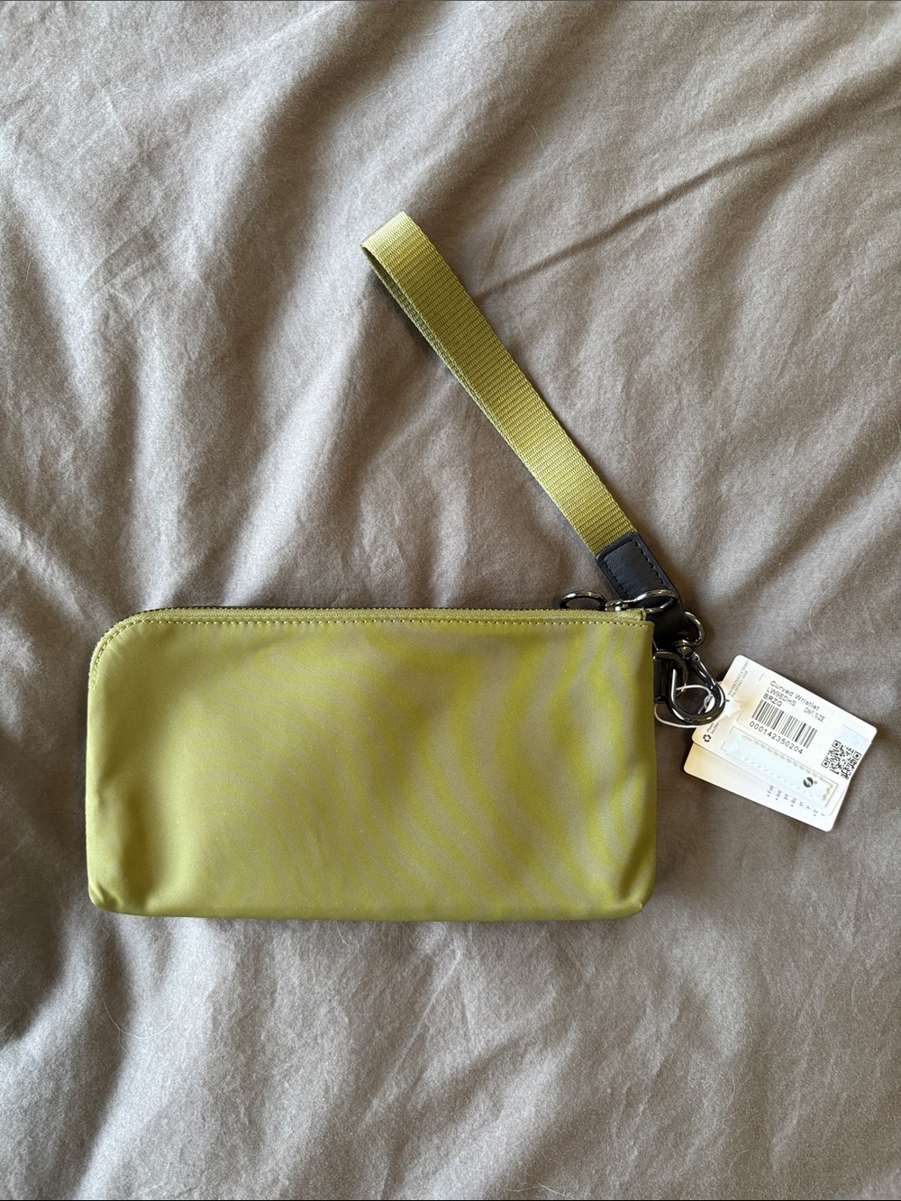 NWT Lululemon Curved Wristlet Strap Wallet Bronze Green - Picture 3 of 4